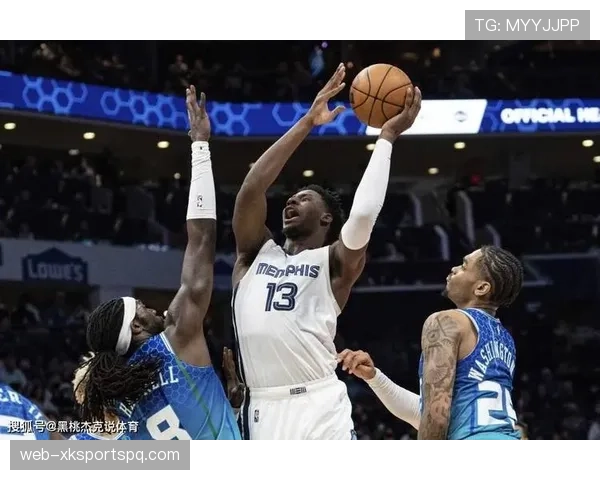 布里奇斯无球跑位撕裂对方轮换 三分效率较以往提升