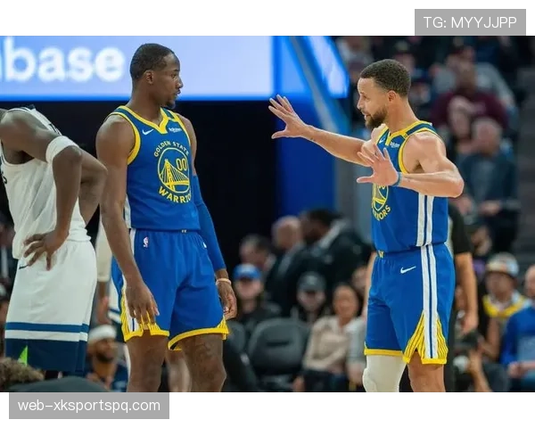 库明加比替补期更常无球切入为库里拉开空间