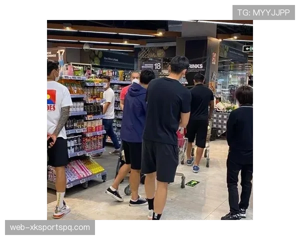 颜骏凌家的狗吃的都比我工资高